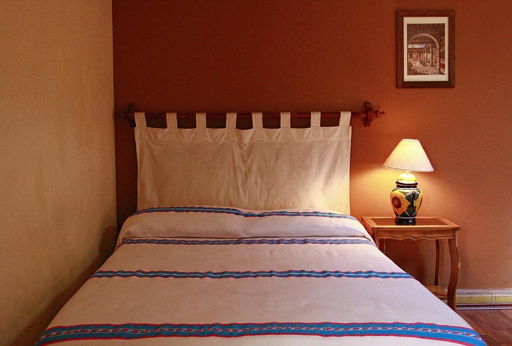 Hostal Casa Castillo Morelia Kültér fotó