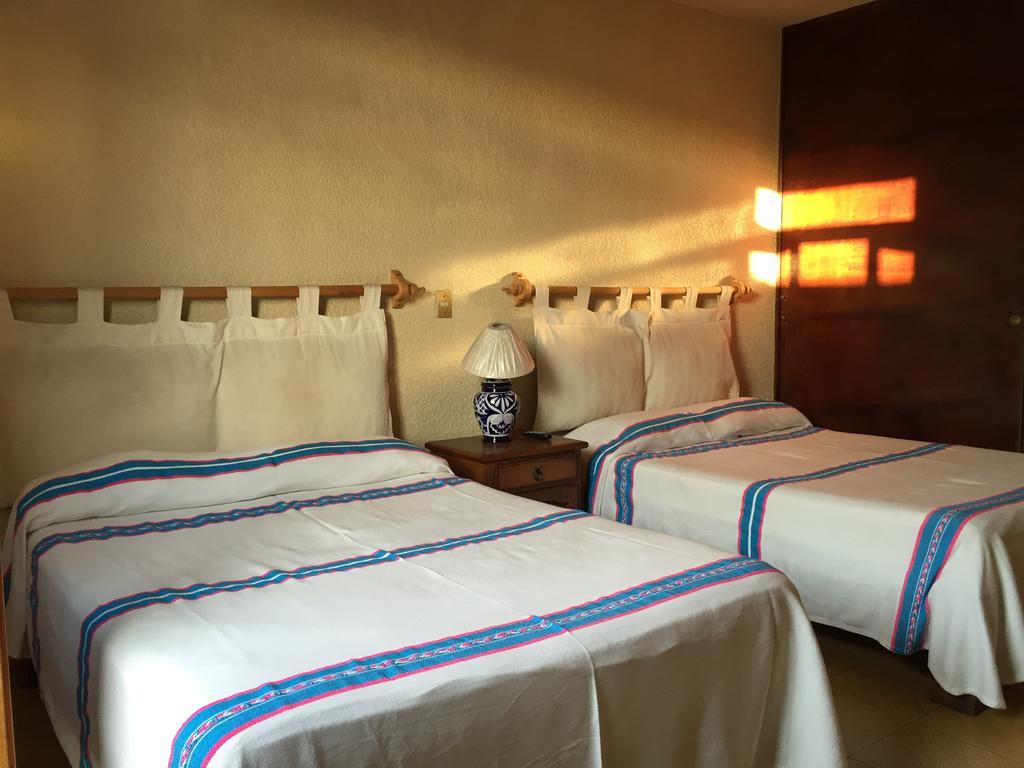 Hostal Casa Castillo Morelia Szoba fotó